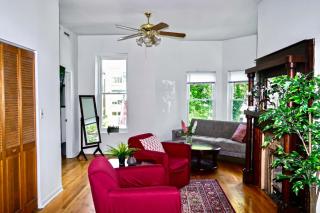 Cubs Apt Near Wrigley - 5