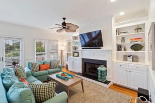 YH13: 13 Yacht Harbor - 9