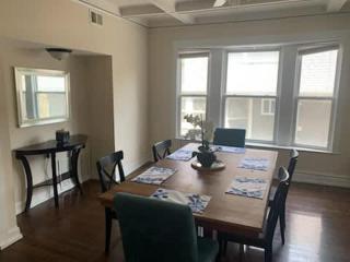 North Chicago Spacious Home - Chicago - 1