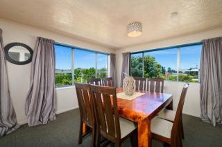 Ocean & Mountain Views Hilltop Home - 4