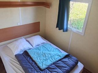 Mobil home confortable avec terrasse pour 6 personnes - API-1-52-882 - 6