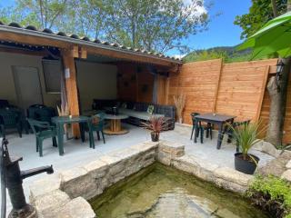 Chalet pour 2 avec Terrasse - Rampe d'accès - API-1-52-922 - 1