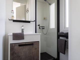 Mobil home confortable avec terrasse à Saint-Hilaire-de-Riez - API-1-52-887 - 4