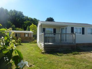 Mobil home avec terrasse à Loudéac pour 4 personnes - API-1-52-898 - 7