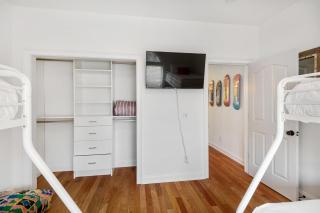 AV8-30: 8 30th Avenue - 7