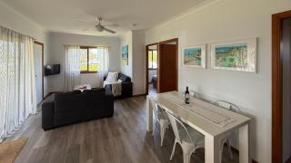 By The Sea 2 Crescent Head - 8