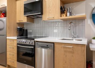 Brand New Canmore Studio - Cozy Mountain Getaway - Canmore - 1