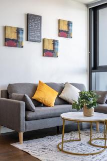 Galleria on the Glen - High floor deluxe apartment - 8