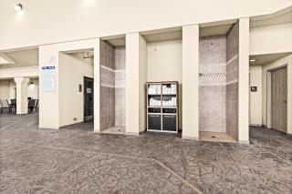 Whispering Pines Lake Views Studio 2 Queen Beds, Heated Pool and Hot Tub - 1