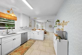 Carlsbad Beach Bungalow - 4