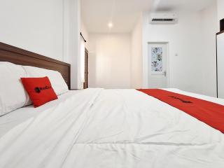 RedDoorz Syariah at Zahra Homestay Maguwoharjo - 4