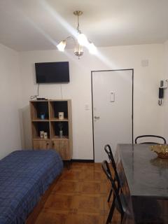 Dpto 2 ambientes a media cuadra de la plaza Colón - 3