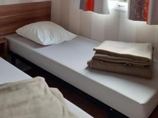 Mobil-home avec terrasse - 2 chambres à Saint-Lunaire - API-1-52-1005 - 7