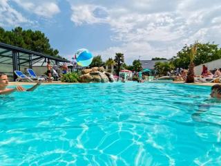 Mobil home confortable avec terrasse - API-1-52-1015 - 1