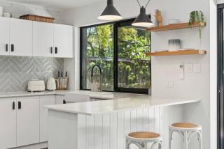 Donovan's Guest House - Foodies, Pet Friendly - 2