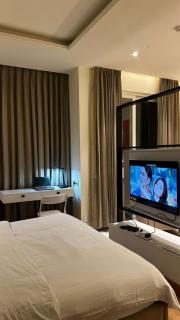 Leela bharatiya city - 5