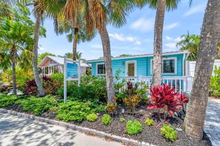 Toes in the Sand - 113 - 2