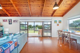 Hosts on the Coast Paws & Relax Bach - 3