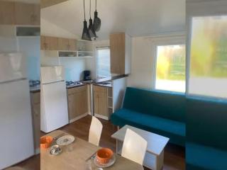 Mobil-home confortable avec terrasse pour 5 personnes - API-1-52-1020 - 9