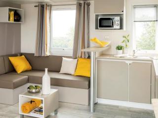 Mobil home spacieux avec terrasse à Saint-Lunaire - API-1-52-1039 - 9