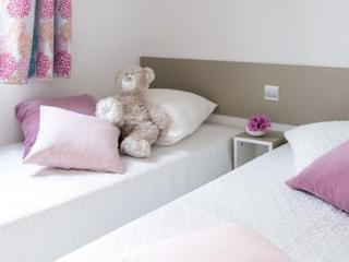 Mobil home spacieux avec terrasse à Saint-Lunaire - API-1-52-1039 - 7