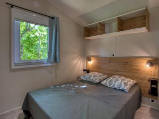 Mobil home confortable avec terrasse à Groléjac - API-1-52-1067 - 4