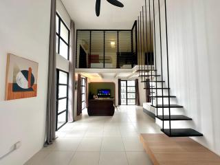 Empire City PJ Colonial Suites by Manhattan Group - 7