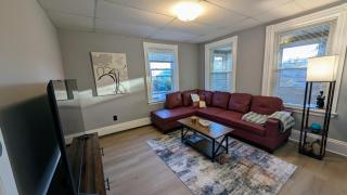 Charming 3BR near Boston, Airport and Beach with parking - 0