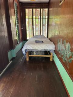 Chaloklum Cosy Cabin - 9