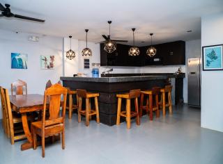 RedDoorz at Kopinos Tourist Inn Hotel - 3