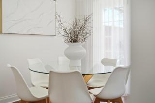 Belle Escapes - Luxe Townhouse Retreat - 3