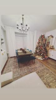 Charming 2-Bed Aesthetic Retreat Grimsby OnTheLake - 1