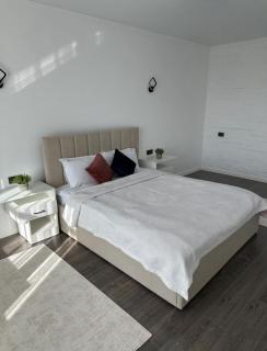 Трехкомнатная квартира комфорт класса в Алматы - 2