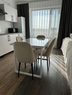 Трехкомнатная квартира комфорт класса в Алматы - 1