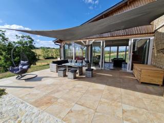 Gîte en pierre à Charroux avec Piscine et Vue sur Campagne - FR-1-489-607 - 0