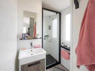 Mobil-home avec terrasse pour 4 personnes à Saint-Lunaire - API-1-52-1191 - 4