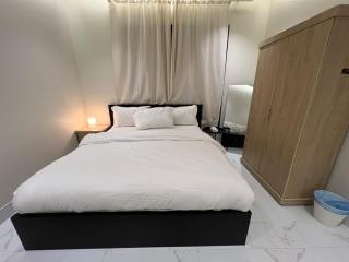 Fully equipped luxury studio, smart access with cleaning service - Al Khobar - 5