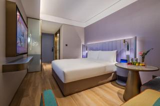 Kaifeng Drum Tower Square, Qingming Riverside Landscape Garden, Manxin Hotel - 1