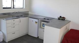 Oxford Court Motel - 4