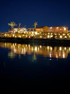 Breezy island Hotel - 7