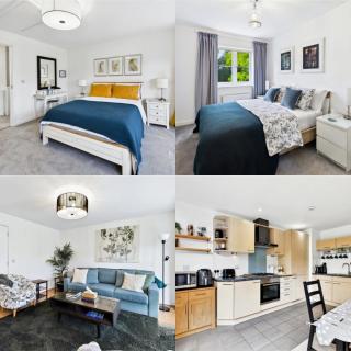 2 Ensuite beds house, sleep 4 With free parking, Self Check-in, and Close link to London, Zone 6 - 0