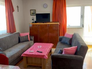 Apartmani Lucija - Three Bedroom Apartment - 8