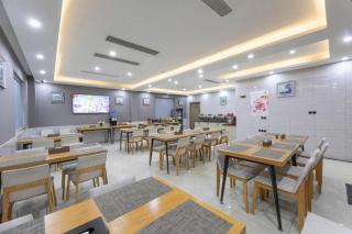 GYA Jiaxing Tongxiang City Century Avenue Hotel - 4