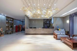 GYA Jiaxing Tongxiang City Century Avenue Hotel - 2