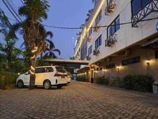 Hotel Augusta Jakarta - 5