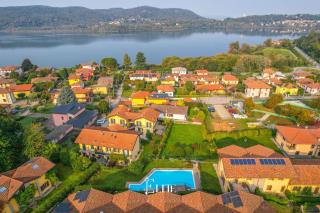 Casa LP - Lake and Pool - 4