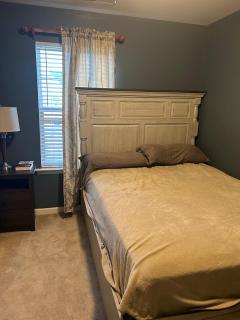 Beautiful, Cozy Fully finished Townhome - 2