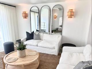 White Wicker House - 7