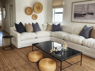 White Wicker House - 3