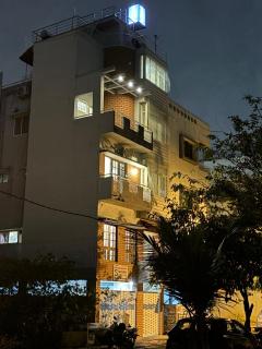 Symphony Suites Lakeview - 3